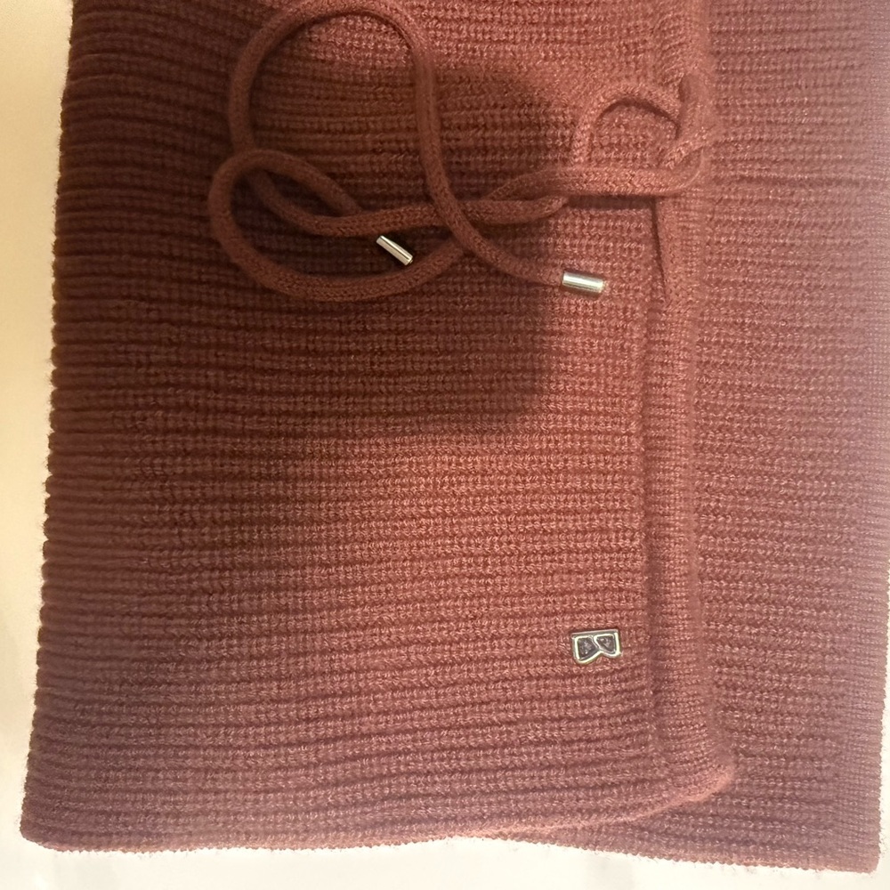 Brand new Bogner snood